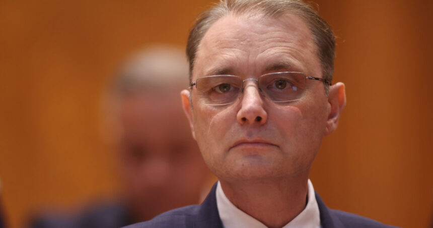 luca niculescu a anuntat unde va face prima vizita externa in calitate de premier dupa o discutie cu omologul sau 6ad898d53cdd4