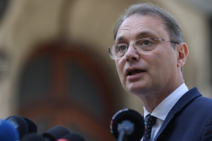 luca niculescu a spus cand va depune programul de guvernare si lista ministrilor cantarim cu atentie toate formulele posibile 6ace714b53ab9