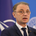 niculescu a numit primul secretar de stat in guvern bachide spunea ca daca putin ar trimite omuleti verzi in romania ii ia politia 6adb2dd1342a3