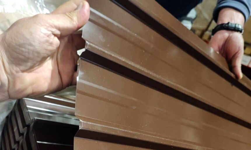 o constanteanca obligata sa isi demoleze acoperisul inlocuit fara autorizatie 6ac625824275e