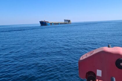 o nava comerciala care se indrepta spre portul constanta a fost lovita de trei drone langa coasta bulgariei 6ae21b6ca2b14