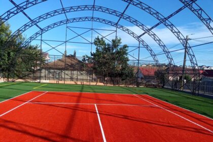 o noua investitie in valu lui traian terenul de sport de la scoala gimnaziala nr 2 este aproape gata 6ac575bdb09c4
