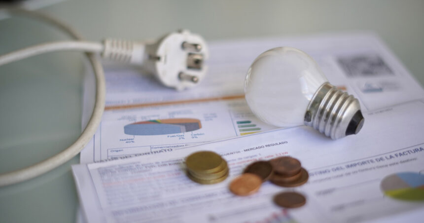 planul guvernului niculescu pentru facturile la energie ajutoare directe pentru romanii cu venituri de pana la 3 500 de lei 6ad1ec6ef1ab1