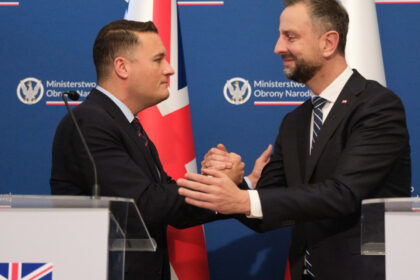 polonia si marea britanie isi unesc fortele in fata amenintarilor rusiei ce prevede acordul militar semnat la varsovia 6ae0c823ecfee