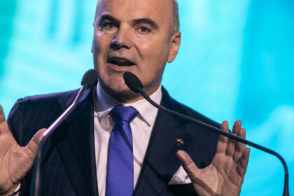 premierul calamitate rares bogdan atac fara precedent la adresa sefului sau de partid ilie bolojan reprosurile aduse 6abe1b3c2e4f9