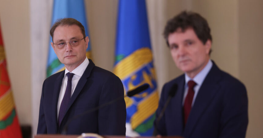 presedintele a semnat decretul pentru nominalizarea lui luca niculescu drept premier calendarul pentru votul de investitura 6ac4b37e6db87
