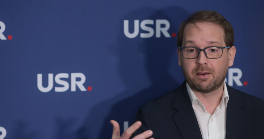 psd ii cere lui dominic fritz sa renunte la functia de presedinte al usr si sa isi caute de lucru in mediul privat 6ac913cedc0ad
