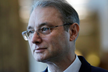 respect ideile bune indiferent de unde vin mesajul lui luca niculescu premierul desemnat inaintea inceperii negocierilor politice 6ac4bd406b893