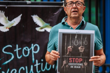 studenta din iran condamnata la moarte pentru o postare online retineti mi numele poate ca nu voi mai putea vorbi niciodata 6ad9b5a5db0e3