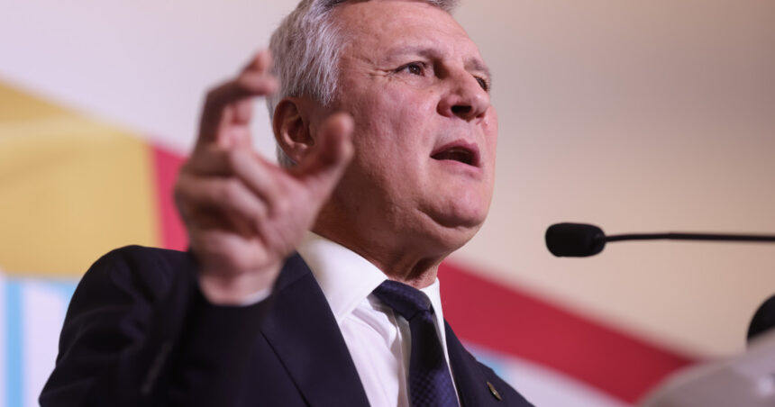 sume uriase necheltuite la ministerul economiei potrivit lui daniel zamfir executie bugetara sub 25 la investitii si turism 6ae30f5f102d3