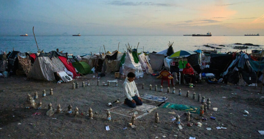tensiunile cresc in ceuta doi minori migranti au fost injunghiati intr un atac o plaja este contaminata cu bacterii 6ac0acbf83fe7