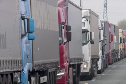 un sofer din constanta a ramas fara permis dupa ce a depasit o coloana kilometrica formata din camioane din ucraina iata cui i a dat dreptate instanta 6ac1b610a2468