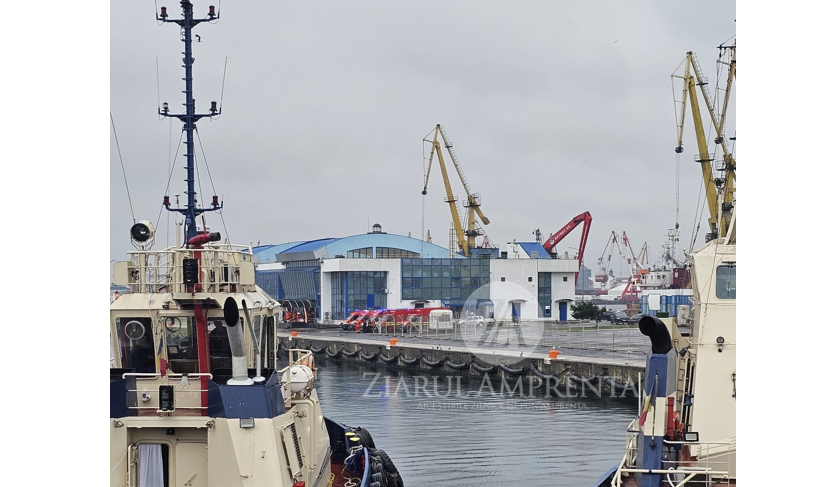 update o nava a fost lovita de o drona la 13 mile marine in larg de portul constanta 9 marinari salvati si o persoana decedata 6adb2503838b7