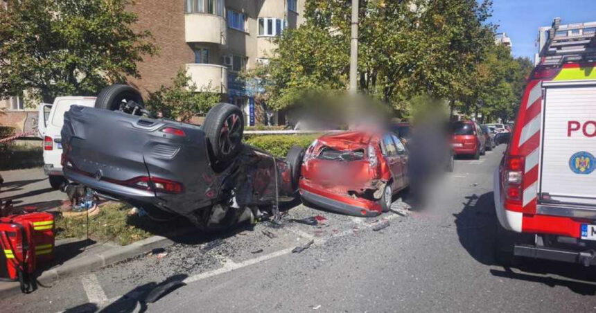 video accident grav in cluj napoca un autoturism s a tamponat cu alt autovehicul dupa care s a rasturnat peste doua masini parcate 6abfc12fa7388