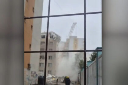 video au fost demolate etajele superioare ale blocului din rahova afectat de explozie 6ae0af9de9900