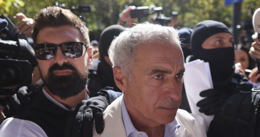 video calin georgescu a stat 10 ore cu procurorii diicot la perchezitia informatica a dispozitivelor ridicate din casa lui din mogosoaia 6ac91b3f0c436