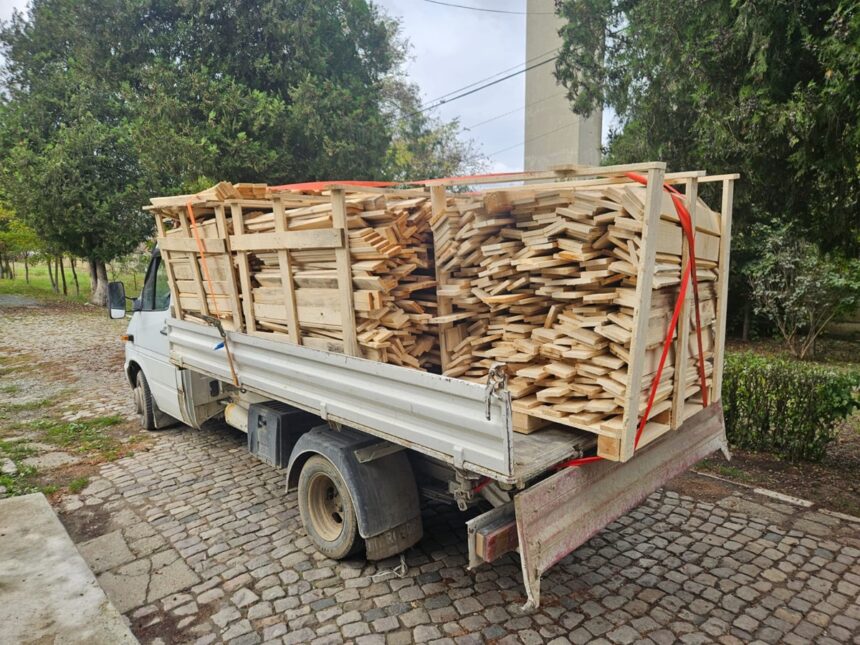 video cherestea transportata fara acte confiscata de jandarmi in medgidia soferul s a ales cu amenda 6ae608e4e3fe1