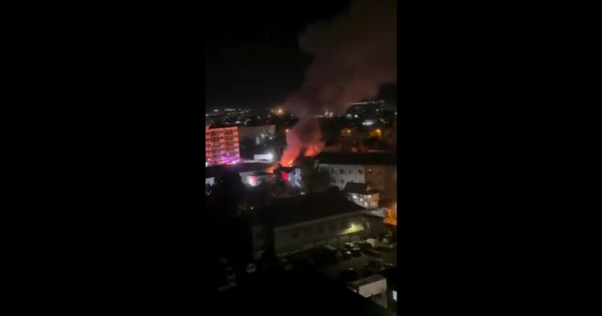 video incendiu puternic in slatina locuinta cuprinsa de flacari trei oameni printre care un copil au ajuns la spital 6ac1ec87cb49b