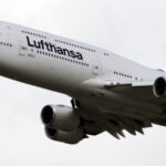 video momentul in care un pilot lufthansa la mansa unui boeing 747 8 a evitat o catastrofa pe aeroportul din los angeles 6acd3d71ee8c2