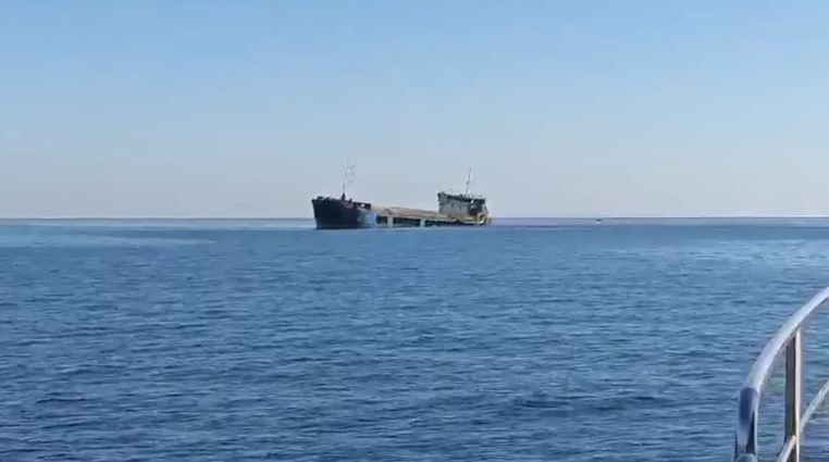 video nava care s a scufundat in apropiere de constanta ar fi fost lovita de 3 drone bucatarul este disparut comandantul a murit au fost reluate cautarile 6ac4aa85b961d