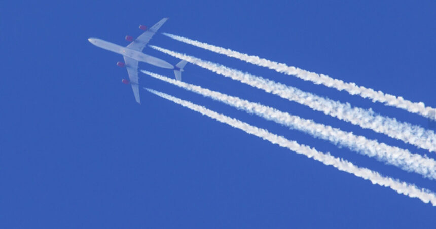 video o teorie a conspiratiei reluata pe retelele sociale darele albe lasate de avioane noul motiv de panica pe internet 6ac21a442b823