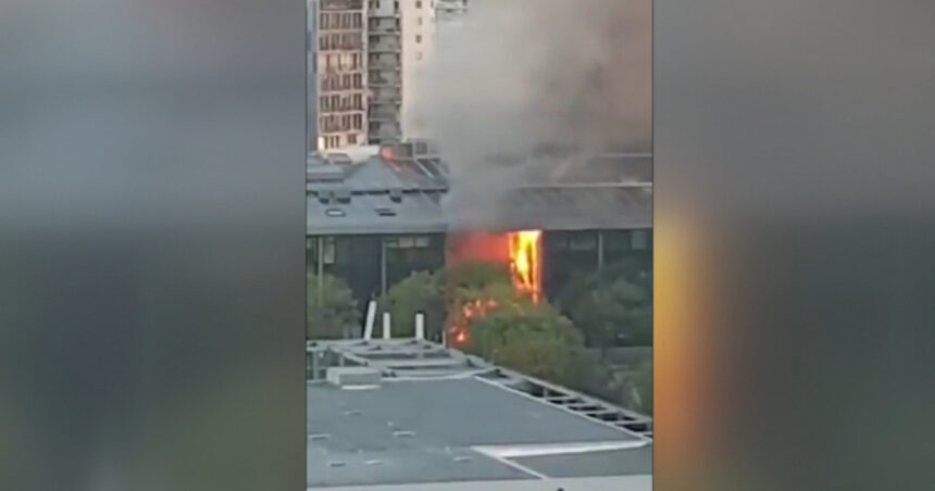 video protestele elevilor din franta iau amploare un liceu din nantes a fost incendiat 400 de scoli sunt afectate 6abe3ad30b26f