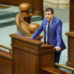 video radu miruta ataca psd de la tribuna parlamentului un partid cu lideri prinsi cu bani spaga nu poate pretinde ca are solutii 6ad76ed23d3ae