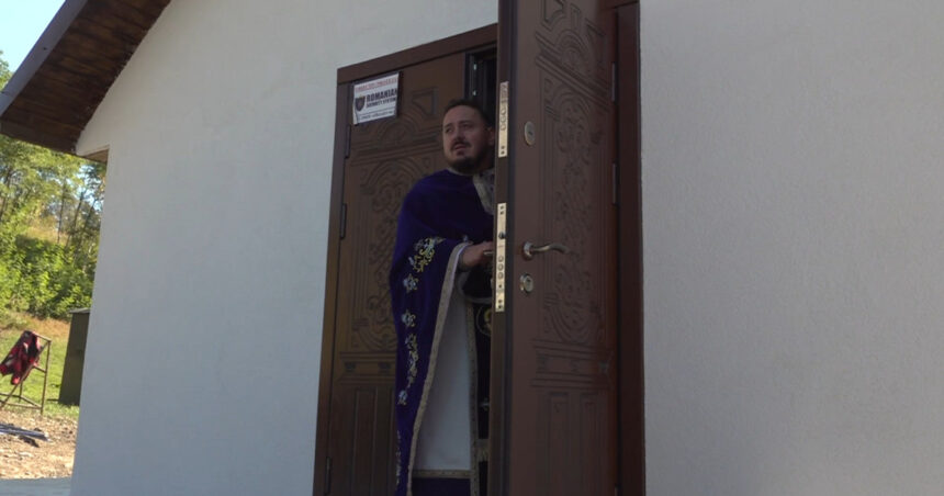video un preot fals si a transformat casa in biserica si cerea donatii online sute de oameni din toata tara veneau la slujbele lui 6abeab591310c