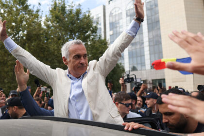 video zi decisiva pentru calin georgescu fostul candidat afla daca judecatorii ii prelungesc arestul preventiv in dosarul diicot 6ae1c1bec6002