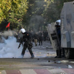 videofoto proteste violente in europa ciocniri cu politia in italia franta si albania mii de oameni in strada in mai multe orase 6add0167814ae